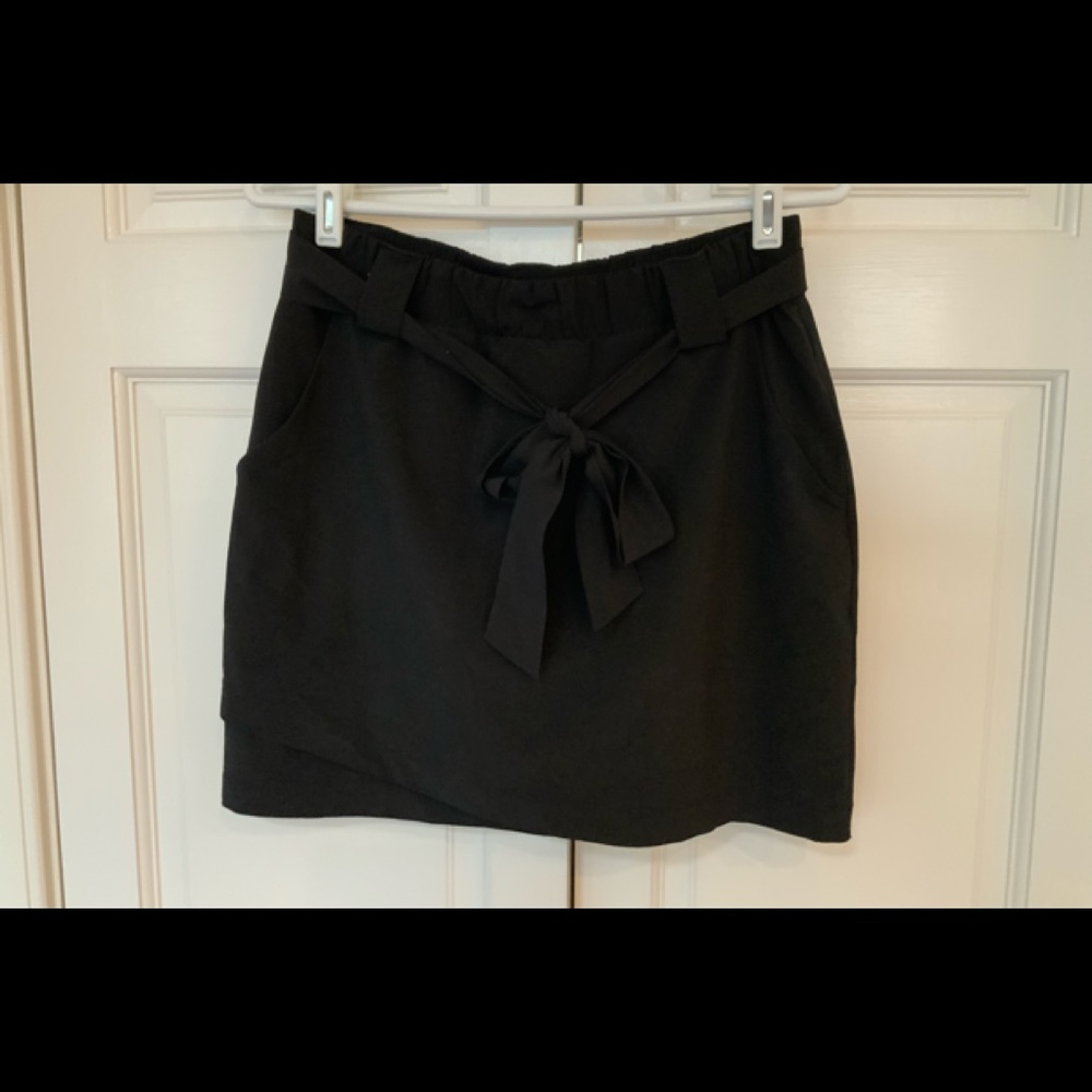 Athlete Black Skort